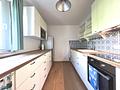 Sonnige 3-Zimmer-Wohnung mit Süd-Loggia und idealem Grundriss in U-Bahn-Nähe - Küche mit Fenster