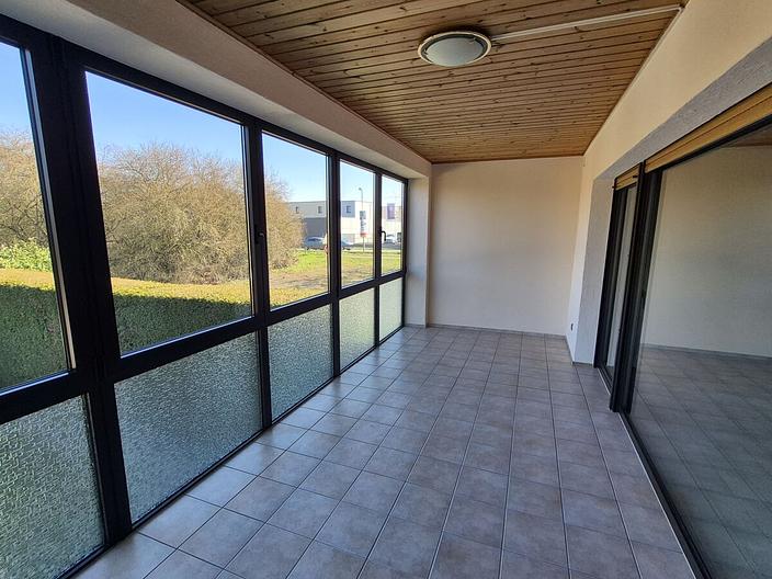 Großzügige Doppelhaushälfte mit zwei Wohneinheiten und viel Potenzial - 20260303_115242