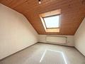 Ein Zuhause! 
Großzügiges Wohnhaus mit zwei Wohnungen, Doppelgarage und Garten in Fleinheim - Kinderzimmer DG