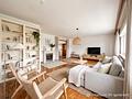 Vielseitiges Immobilien-Ensemble mit MFH, Bungalow und XXL-Halle in Brensbach! - Bungalow Wohnzimmer KI-Generiert