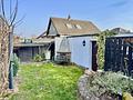 Freistehendes Einfamilienhaus
mit Garten, Kamin und Terrasse
- viel Platz für die Familie - - Seitlicher Garten