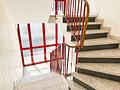 Modernisierte Dachgeschosswohnung
mit Balkon
in gepflegtem Dreifamilienhaus - Treppenhaus