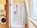 Charmant & saniert in Bornheim – attraktive Wohnung mit Eigennutzungsperspektive - Bad