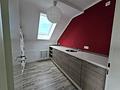 Lichtdurchflutete 1-Zi.-Dachgeschosswohnung mit Balkon - Küche