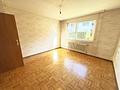 Dreifamilienhaus mit 3 Garagen – ideal für Eigennutzer & Kapitalanleger - Schlafzimmer EG