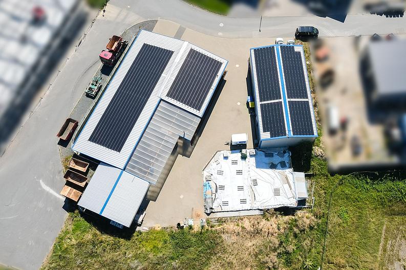 Neuwertiges Gewerbeobjekt – Büro-Gebäude, Lager- & Werk-Halle
in Erbach! - Draufsicht-N