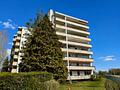 Wohnen mit Weitblick
großzügige 3-Zimmer-Wohnung mit Balkon, 
TG-Stellplatz & Schwimmbad - Außenansicht